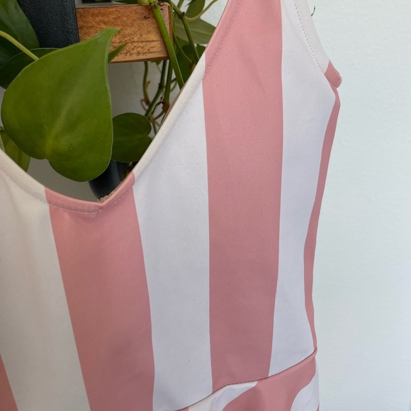 Kortni Jeane Sweet Stripe Scoop Back Top XS - Picture 2 of 6